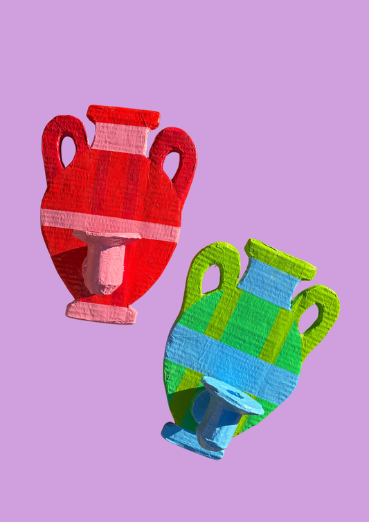 Amphora applique papier-maché