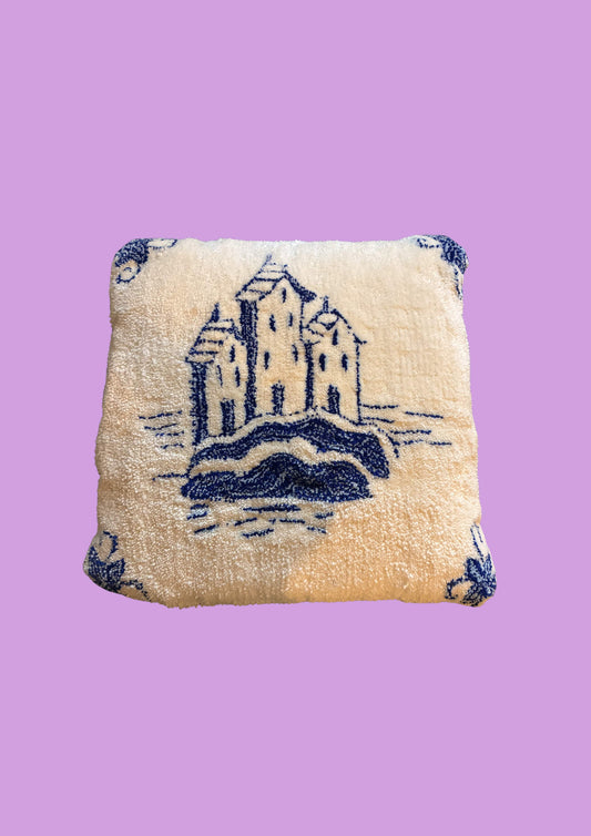 Cushion Delft tile “terp”