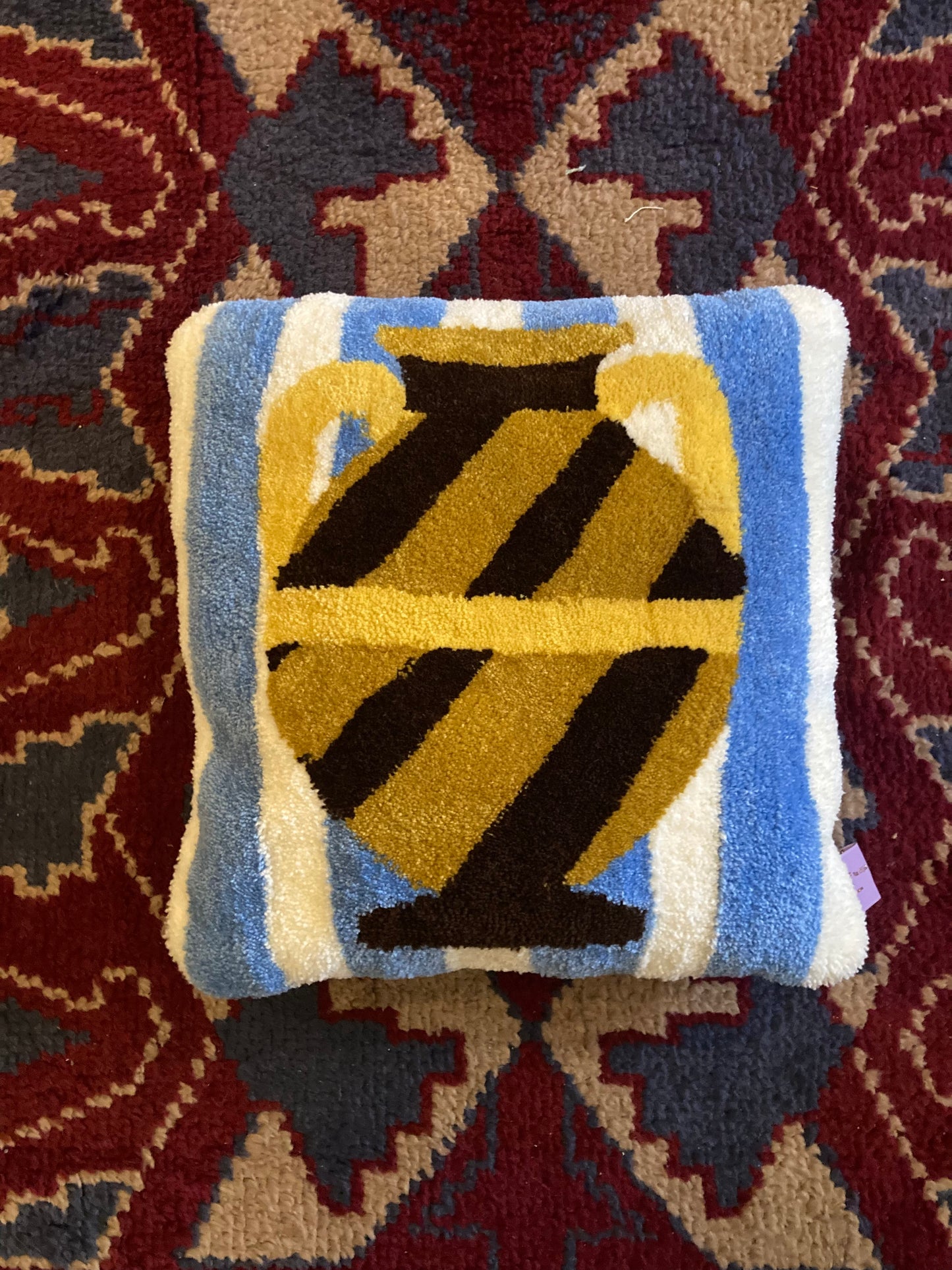 Amphora cushion brown yellow